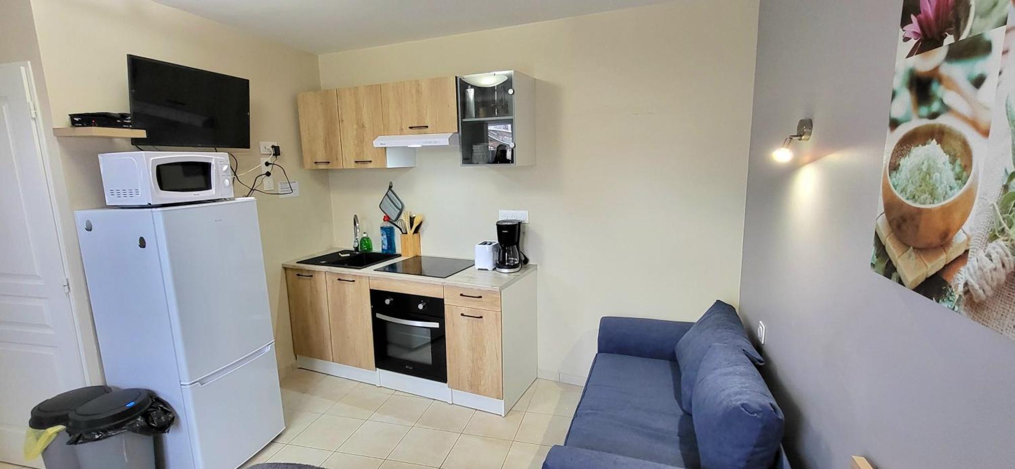 Residences Les Sansonnets "Appartements & Studios" Jonzac Exteriör bild