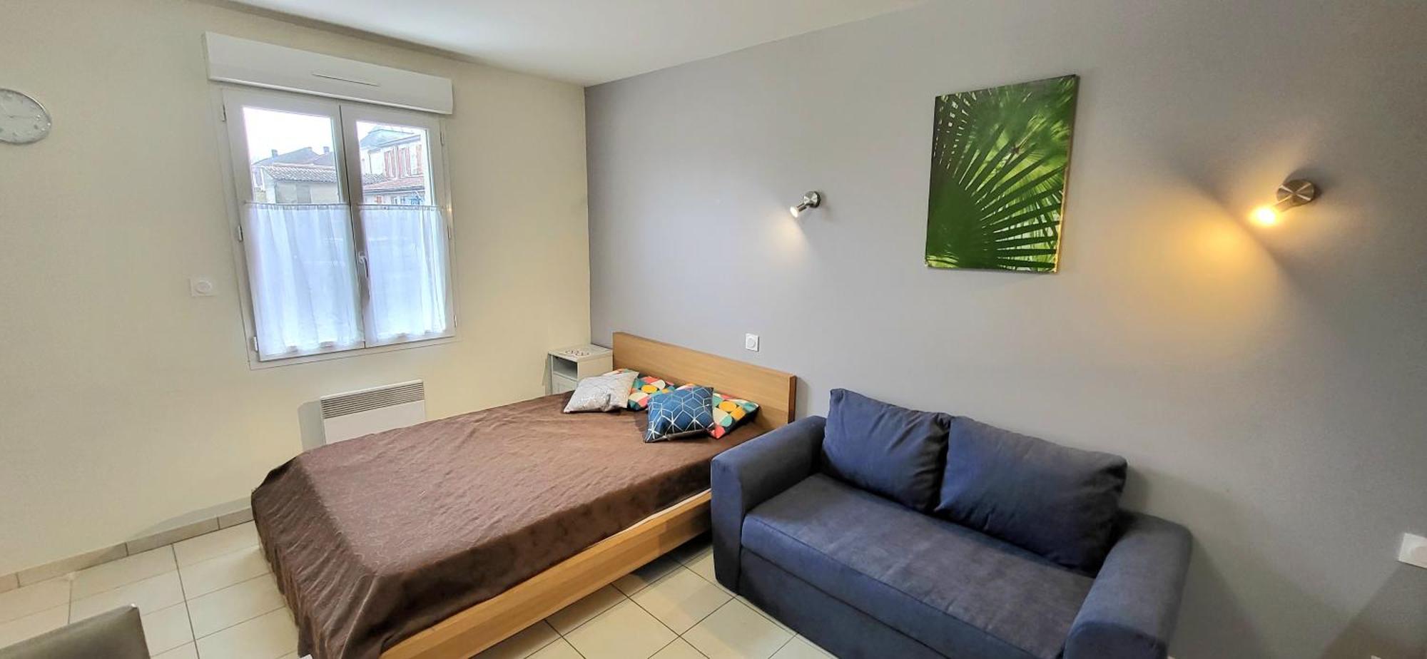 Residences Les Sansonnets "Appartements & Studios" Jonzac Exteriör bild